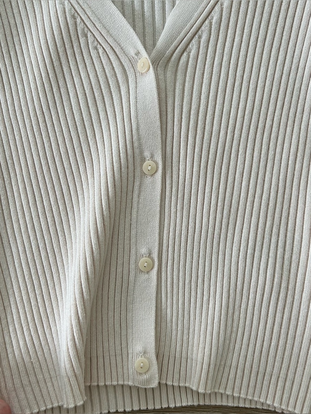 H&M Ribbed V‑Neck Cardigan - Picture 3 of 6